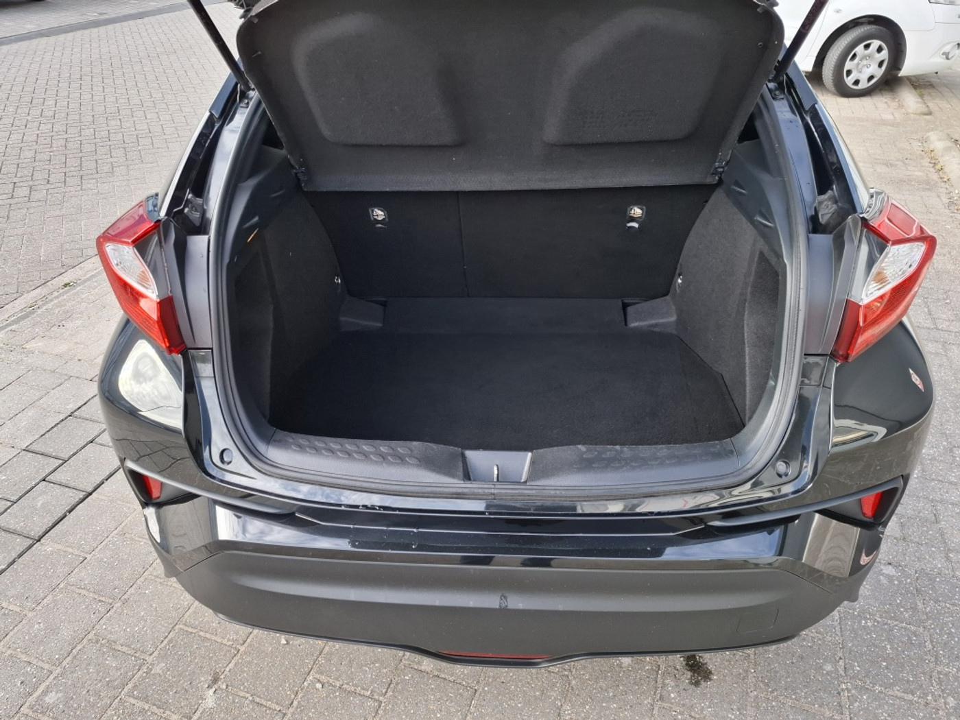 Foto van Toyota C-hr
