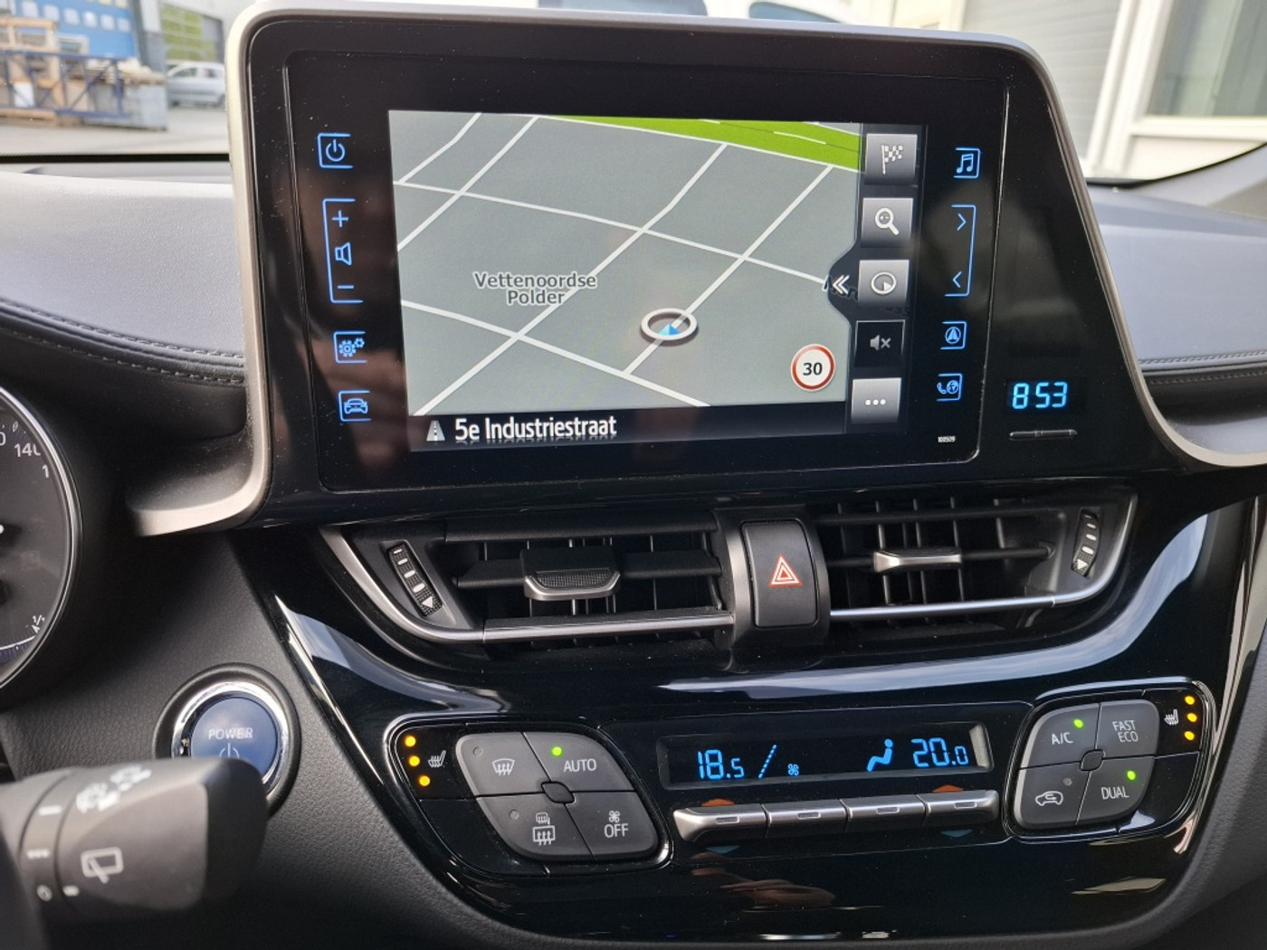 Foto van Toyota C-hr