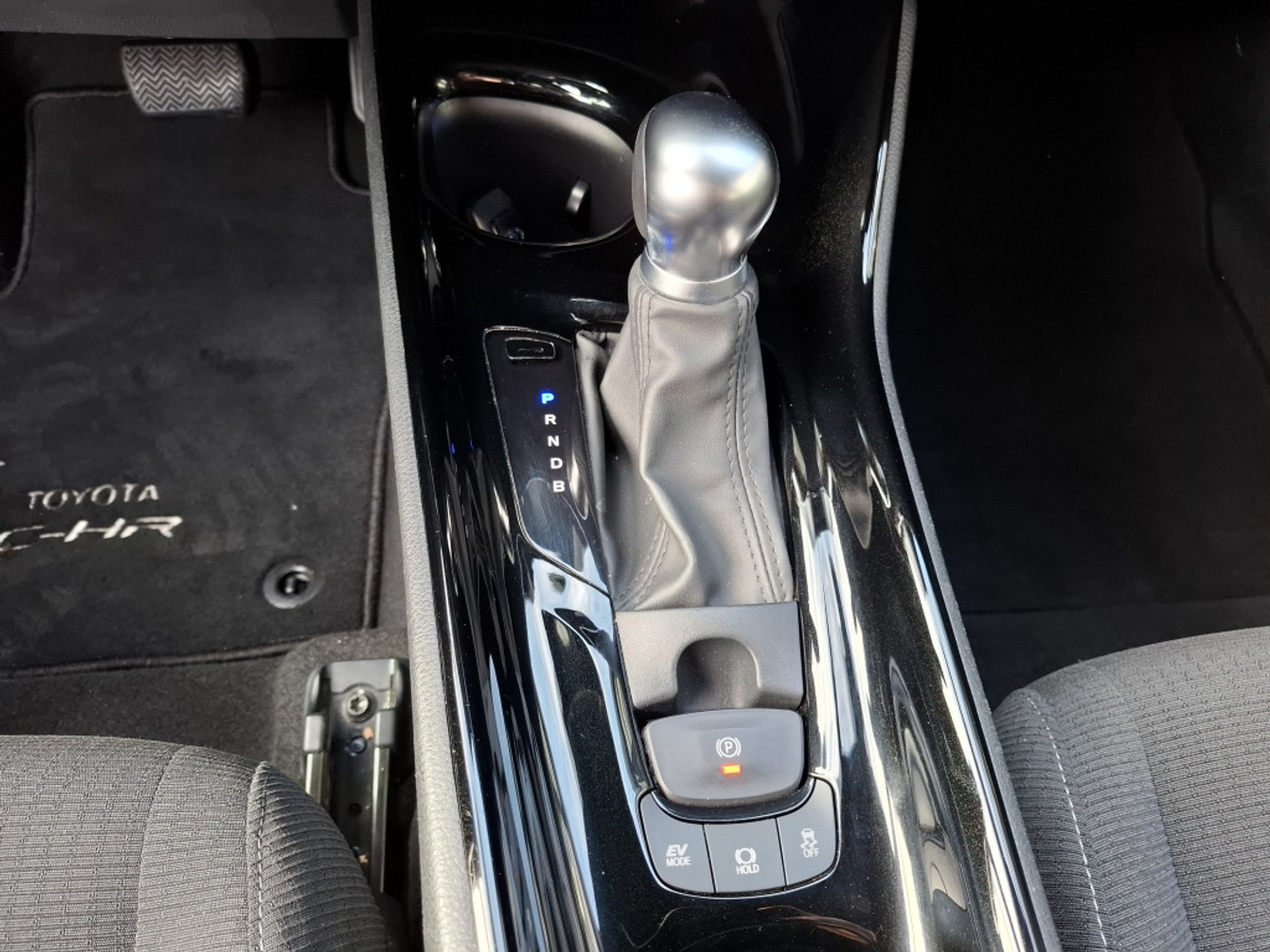 Foto van Toyota C-hr