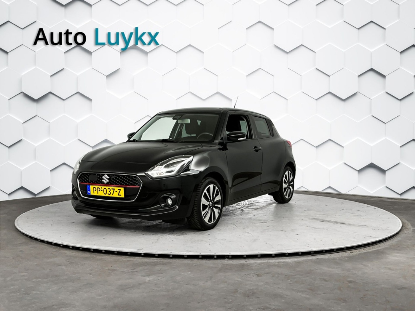 Suzuki Swift 1.2 Stijl Smart Hybr 2017 - voorkant