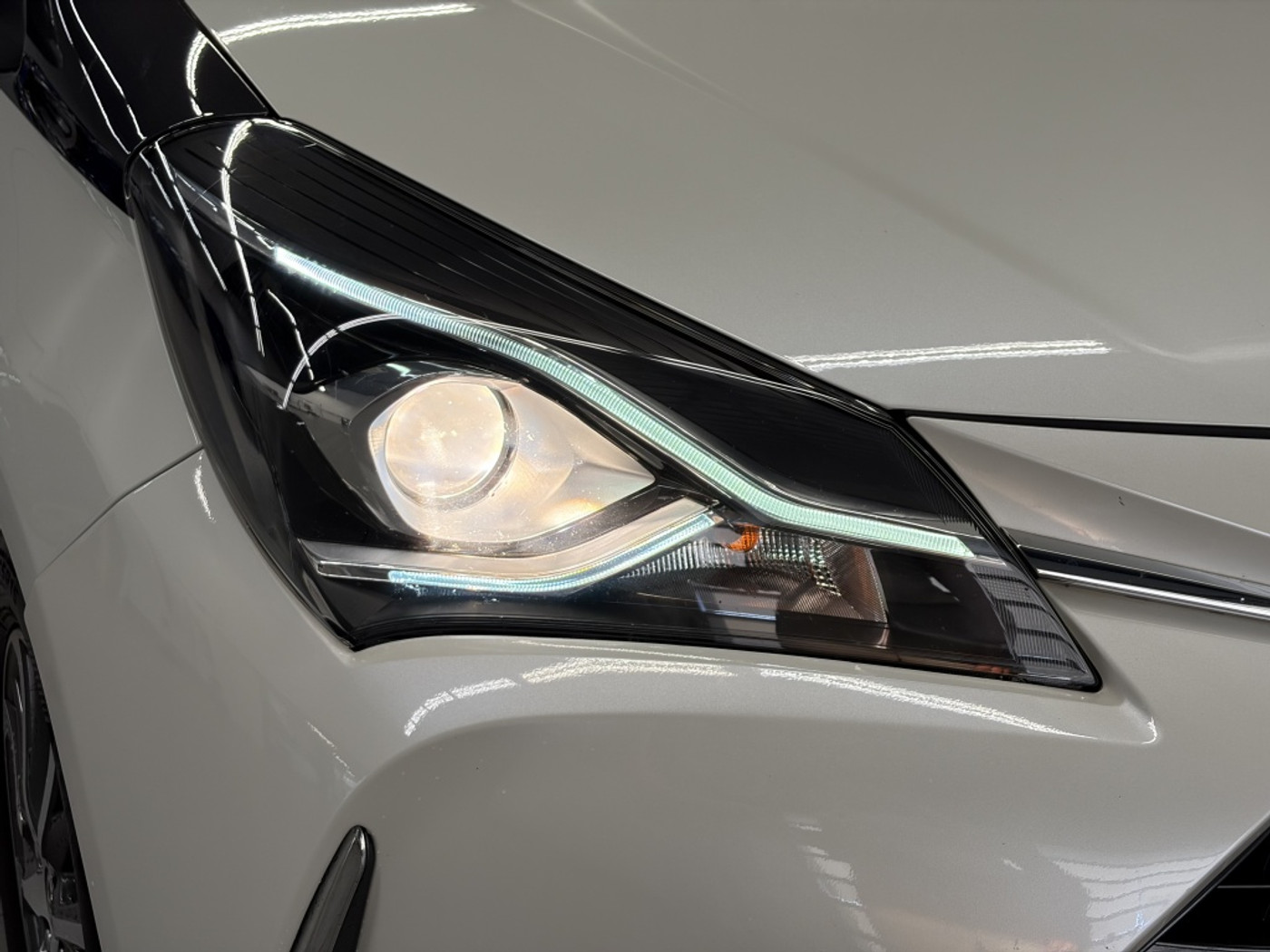 Foto van Toyota Toyota Yaris Hybrid