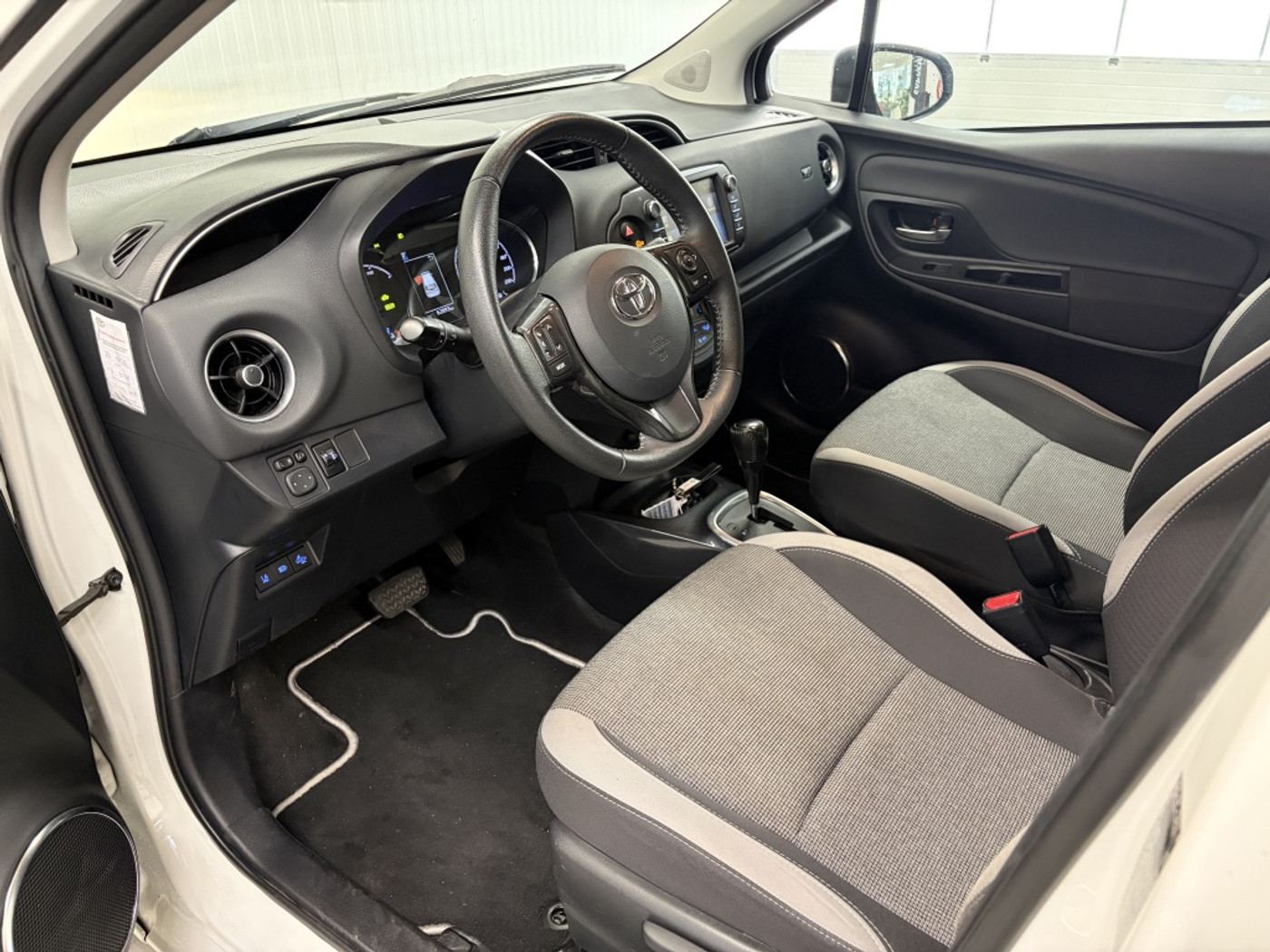 Foto van Toyota Toyota Yaris Hybrid