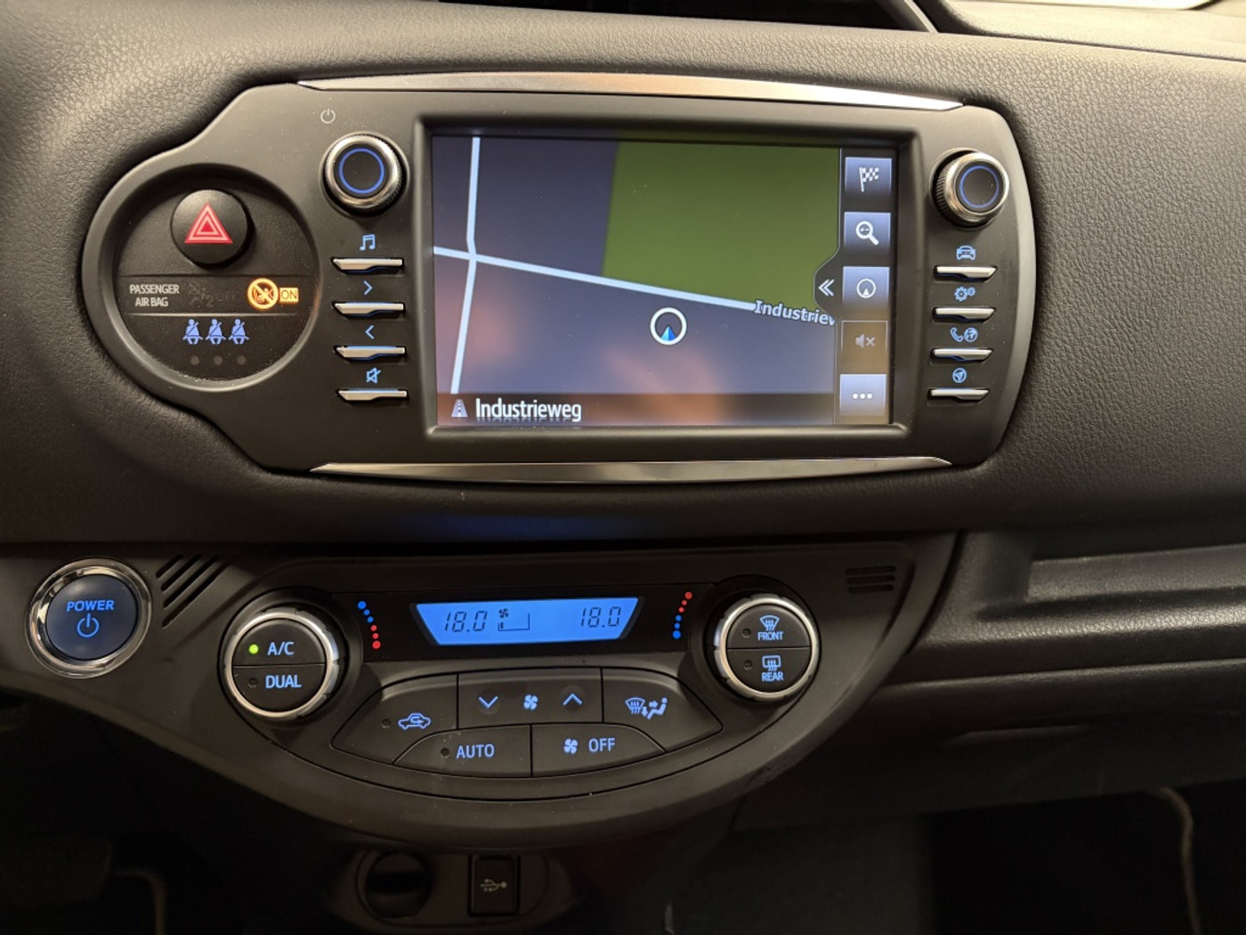 Foto van Toyota Toyota Yaris Hybrid