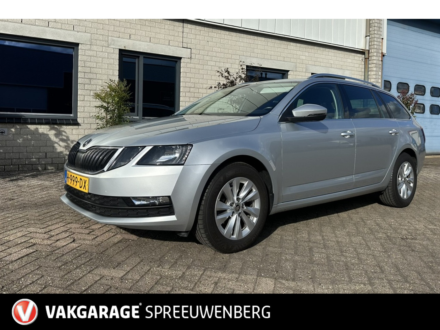 Skoda Octavia 1.6 TDI Clever Ed. 2020 - voorkant