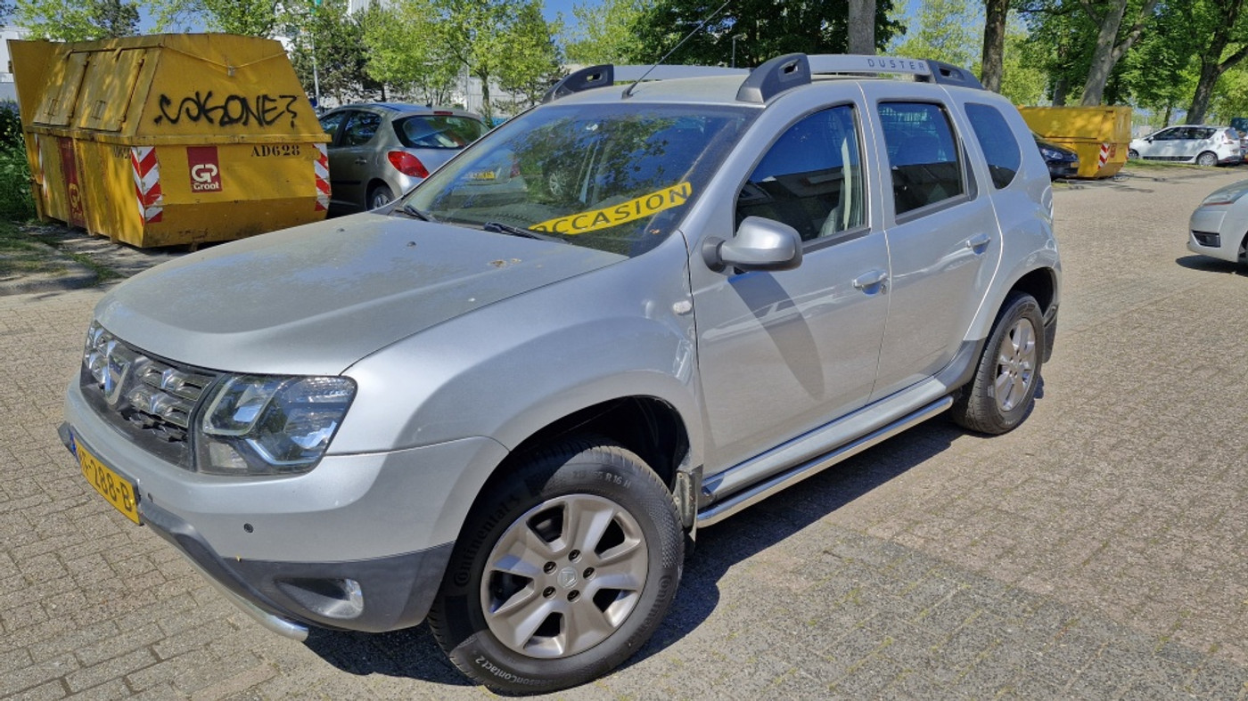 Dacia Duster 1.2 TCe 4x2 Prestige 2015 - voorkant