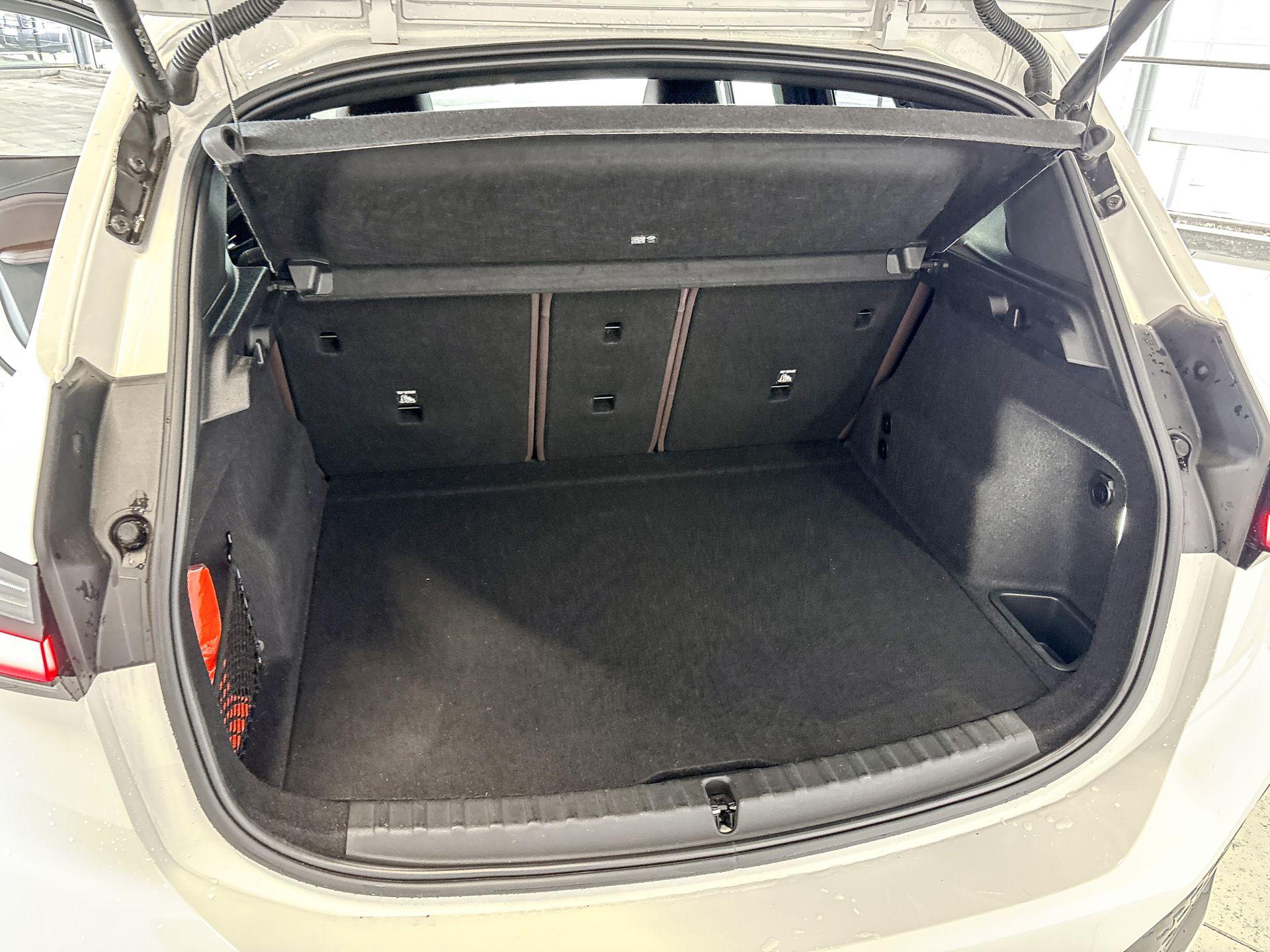 Foto van BMW 218i Active Tourer