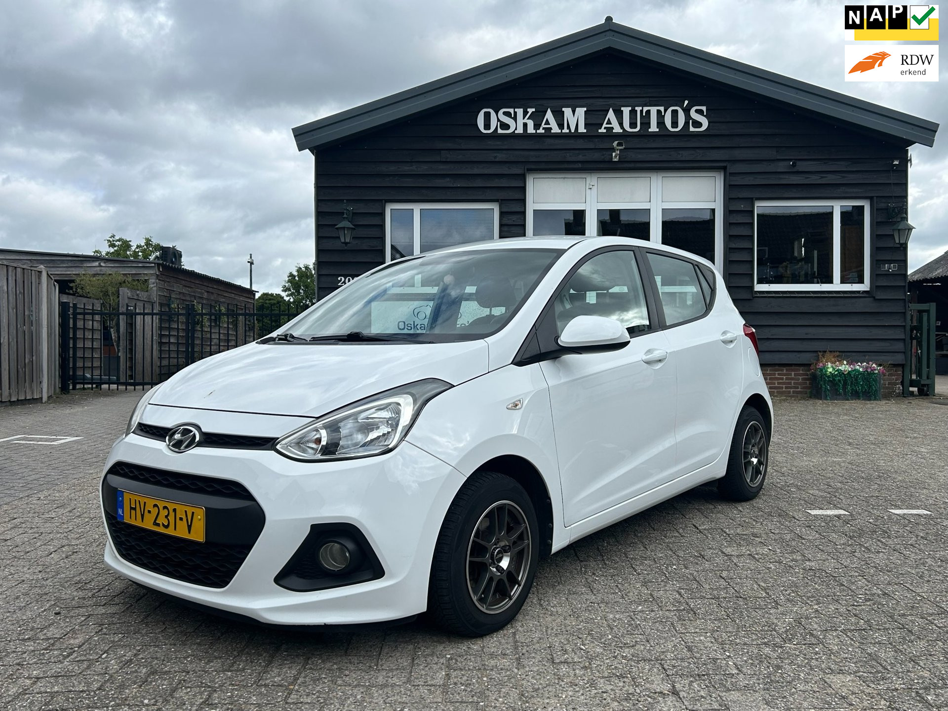 Hyundai I10 1.0i i-Motion Comfort Cruise/Climate control 2016 - voorkant