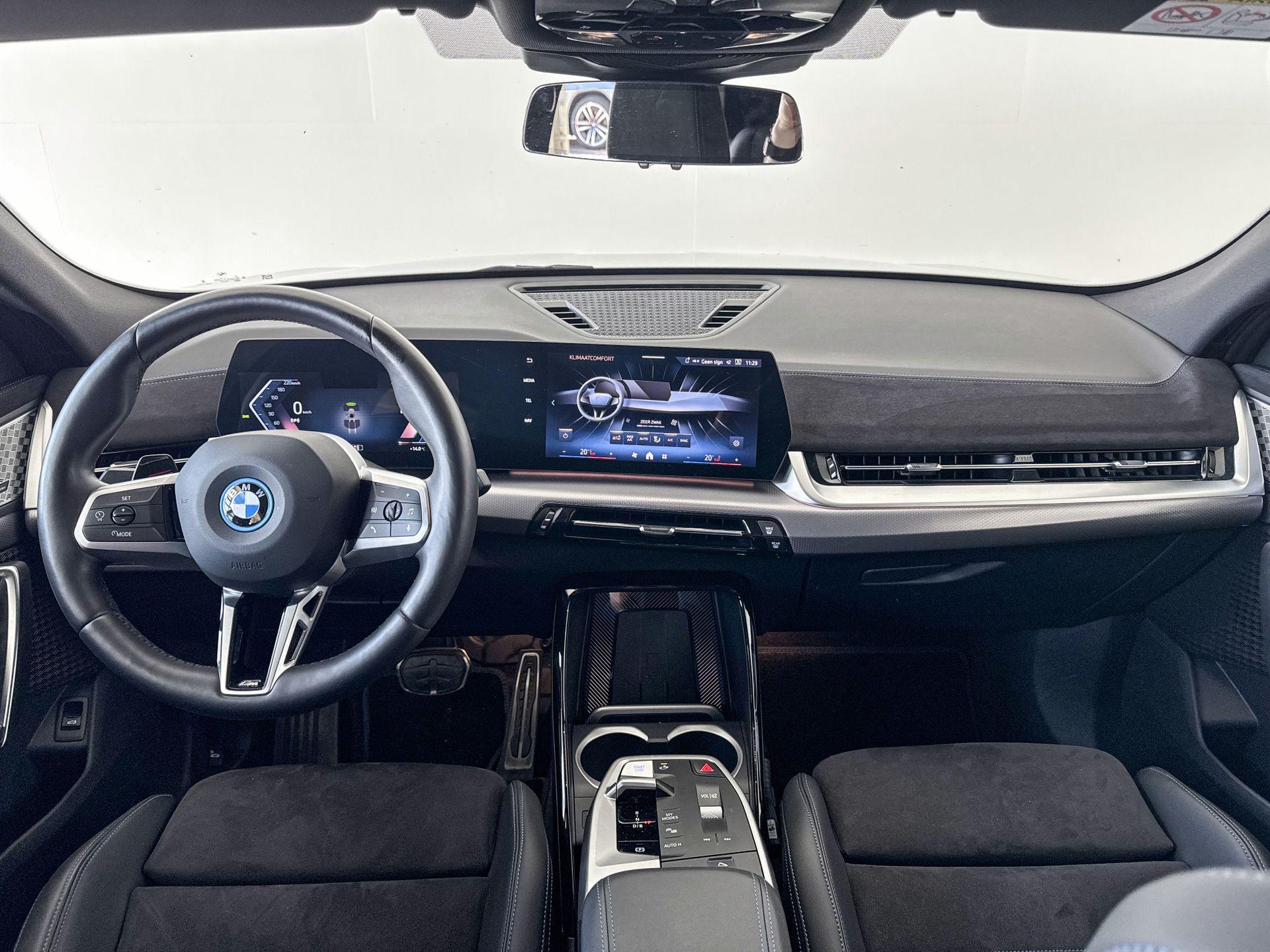 Foto van BMW Ix2 Edrive20
