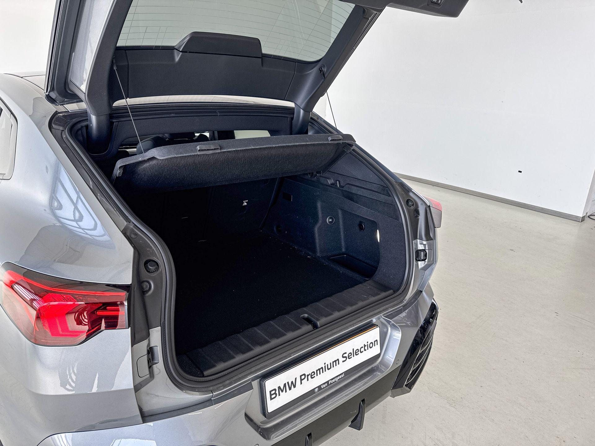 Foto van BMW Ix2 Edrive20