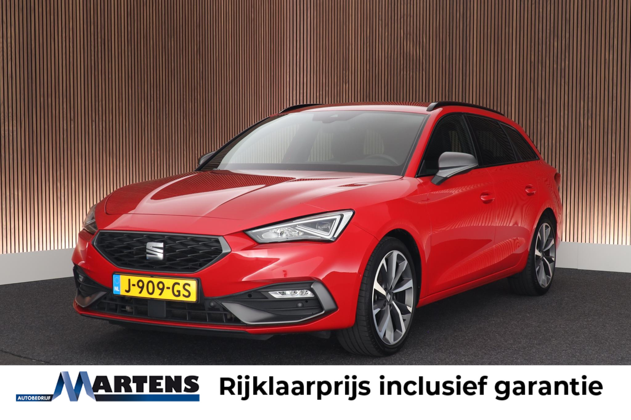 Seat Leon Sportstourer 1.5 eTSI 150pk DSG FR Launch Edition 2020 - voorkant