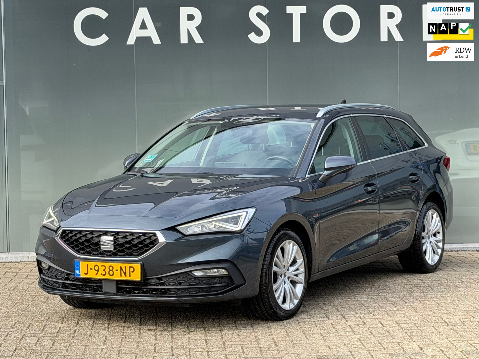 Seat Leon Sportstourer 1.5 TSI Style Launch Edition Trekhaak 1E EIGENAAR 2020 - voorkant