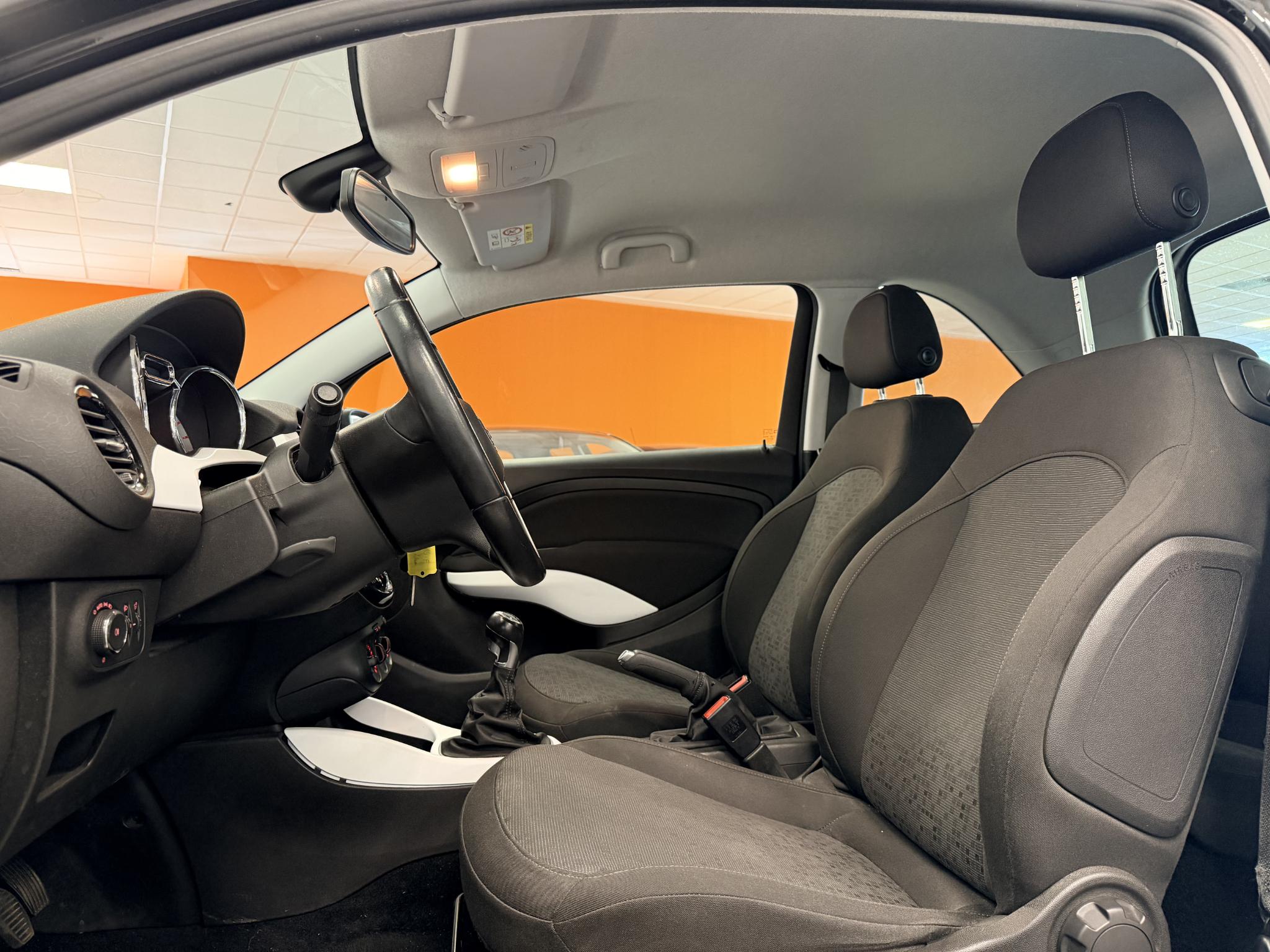 Foto van Opel Adam