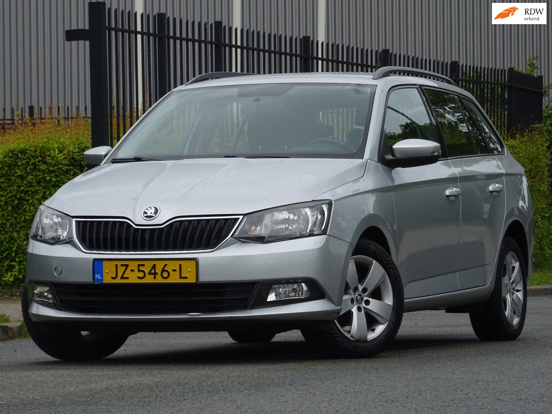 Skoda Fabia 1.0 Style AIRCO/CRUISE/APK 07-05-2027 2015 - voorkant