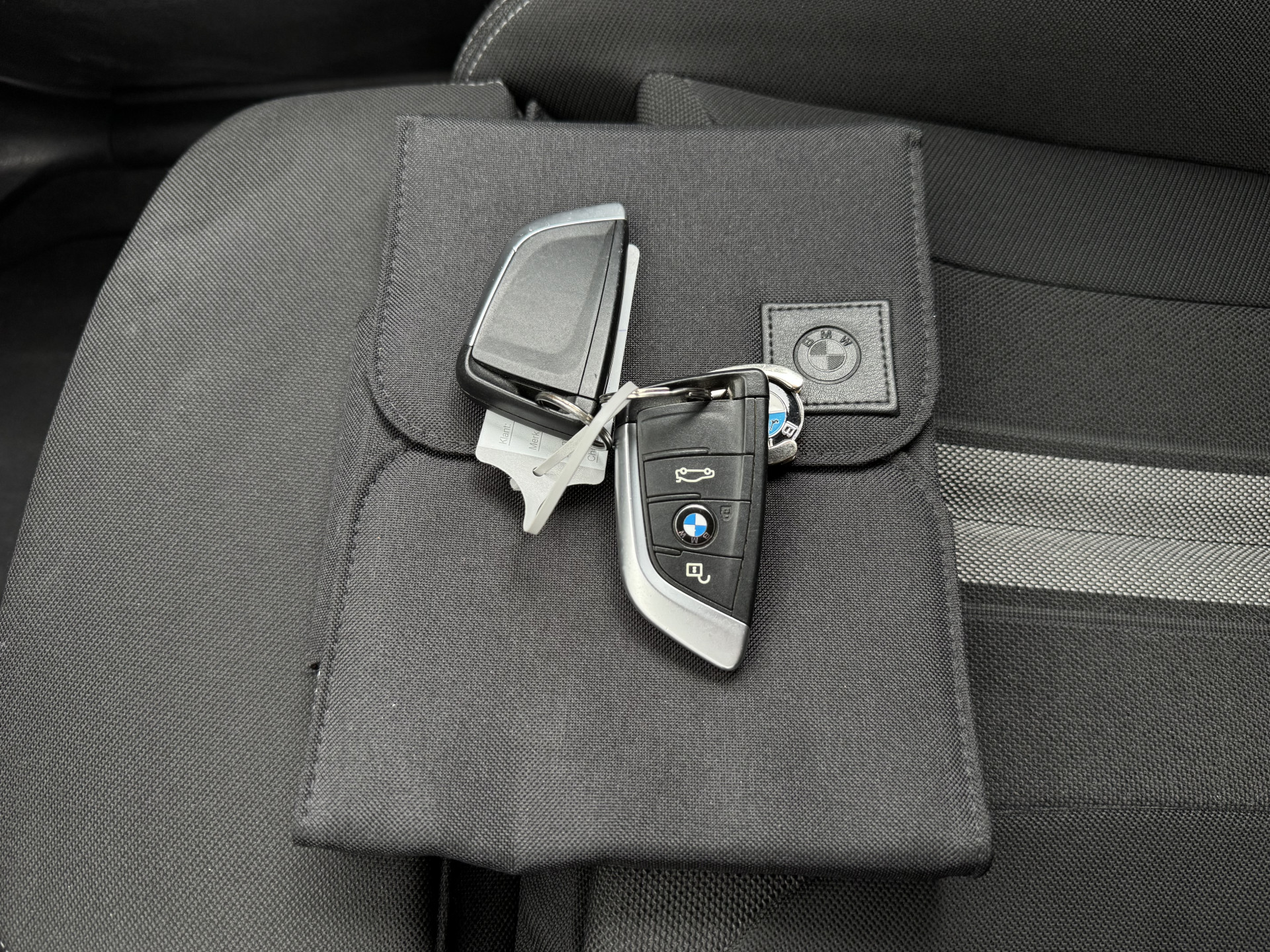 Foto van BMW X1 Xdrive20i