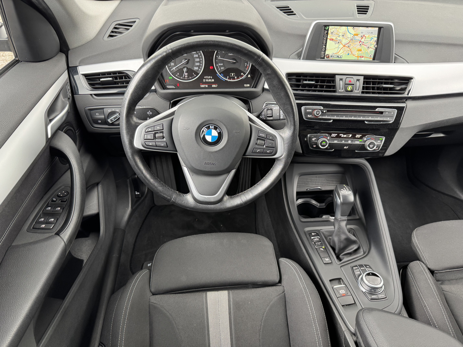 Foto van BMW X1 Xdrive20i