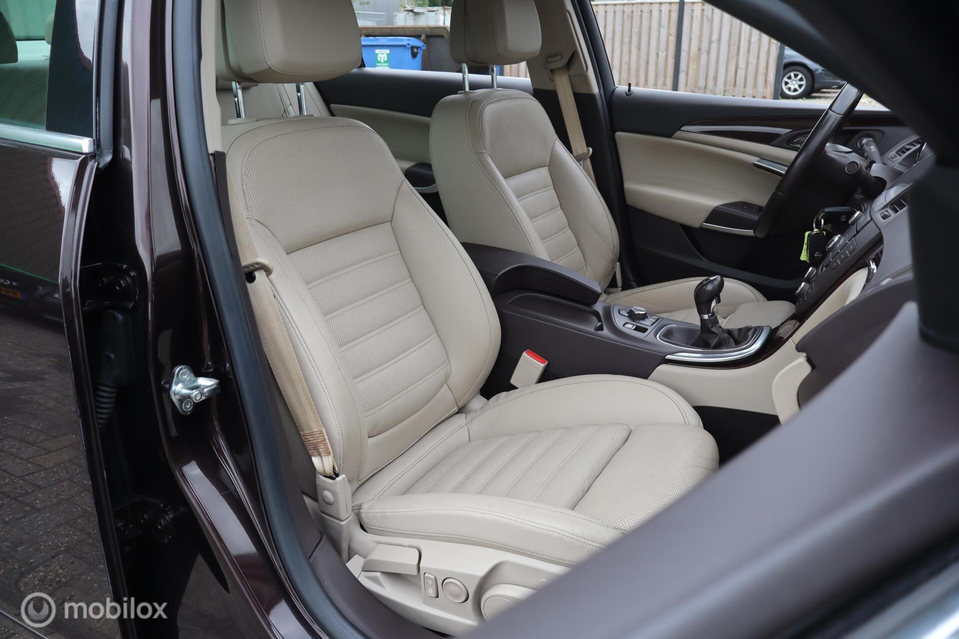 Foto van Opel Insignia Limousine NB