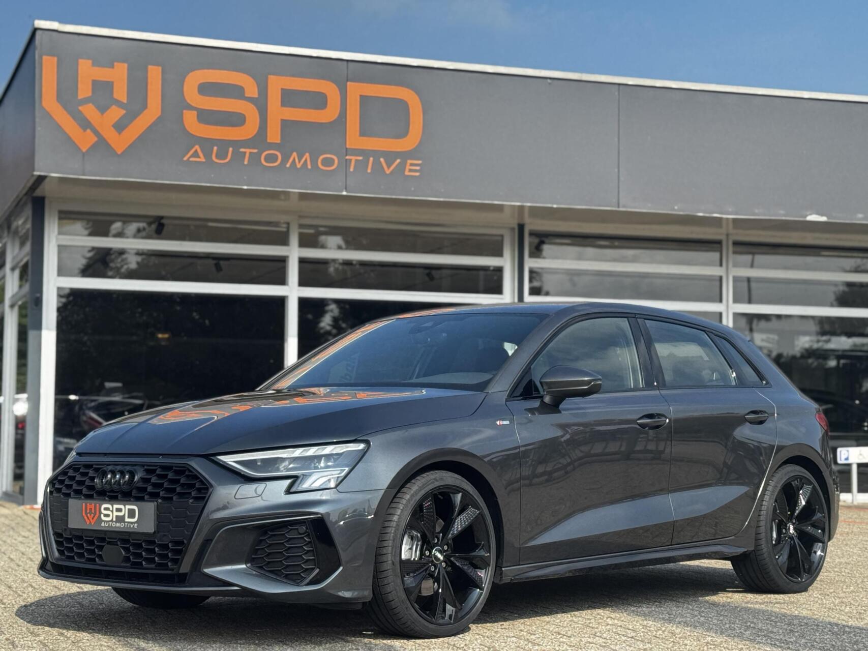 Audi A3 Sportback 35 TFSI S-Line|Black-Optic|Carplay|19"RS| 2021 - voorkant