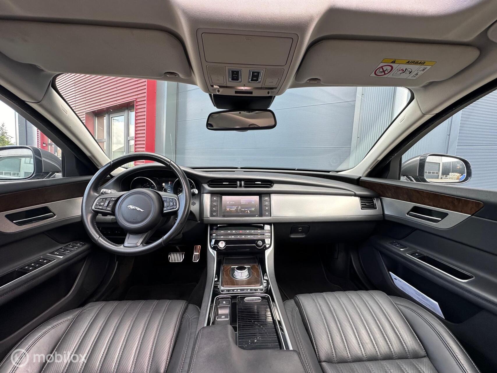 Foto van Jaguar Jaguar XF