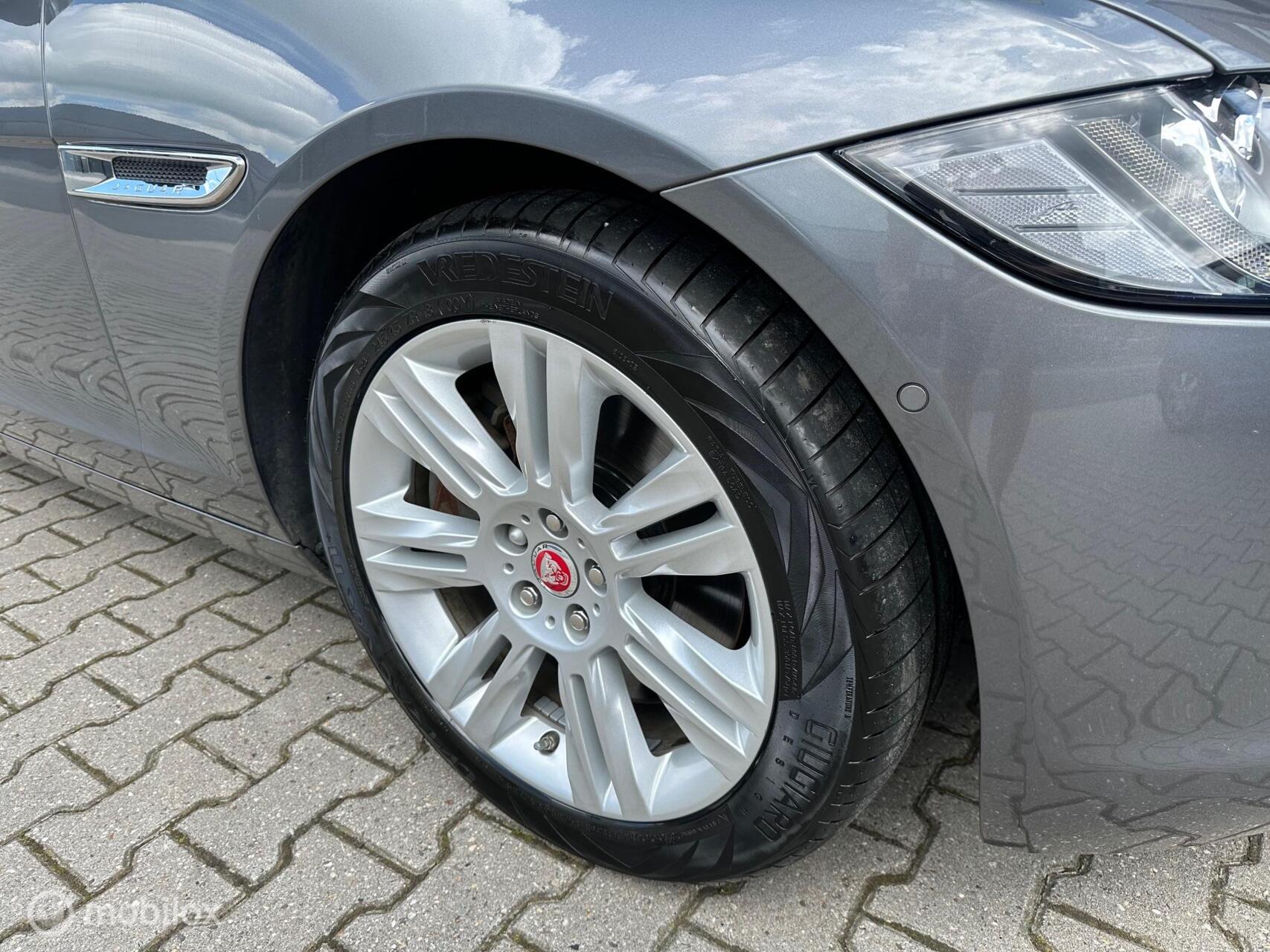 Foto van Jaguar Jaguar XF