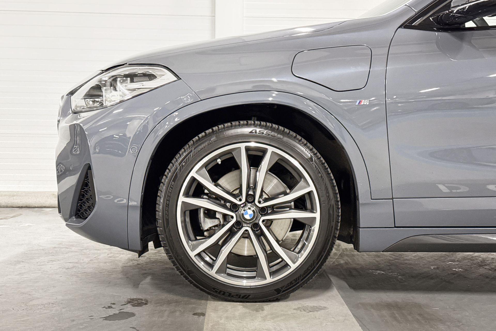 Foto van BMW X2 Xdrive25e