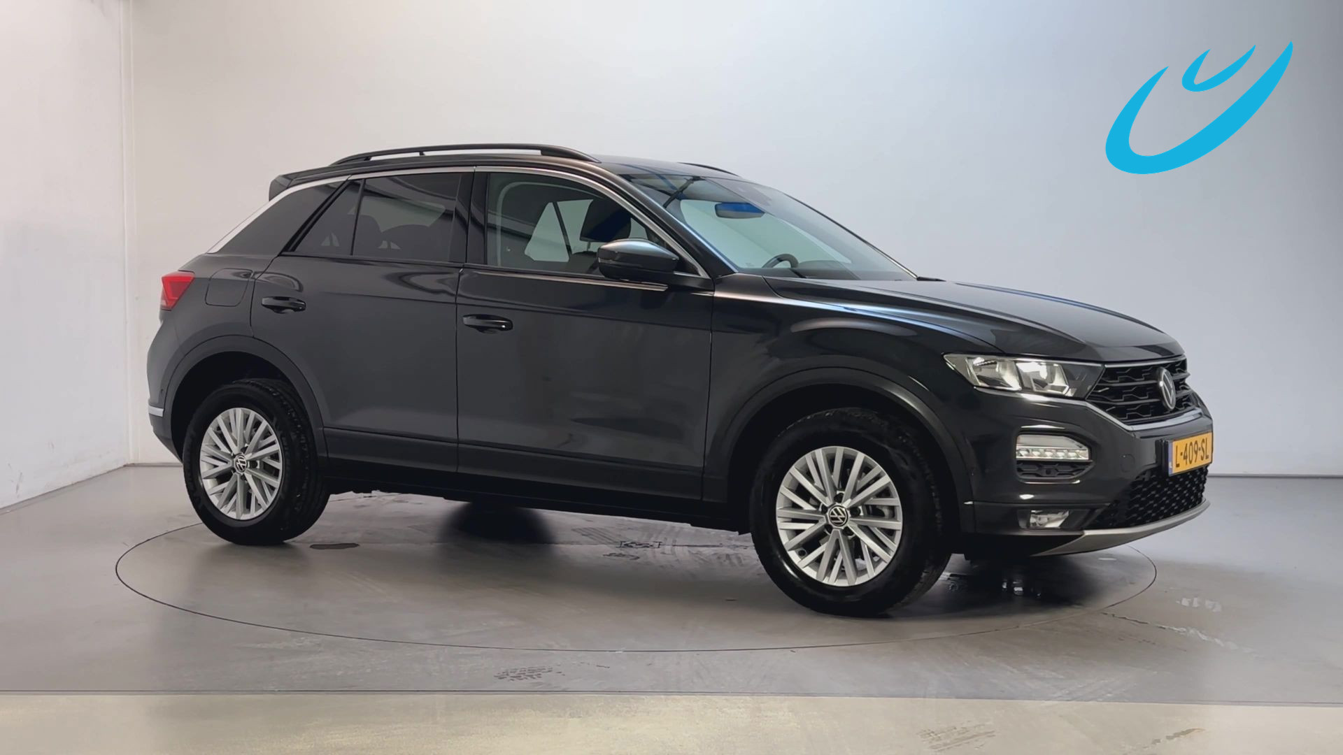 Volkswagen T-roc 1.5 TSI 150pk DSG Style Camera VIrtual Cockpit Stoelverwarming Navigatie 2021 - voorkant