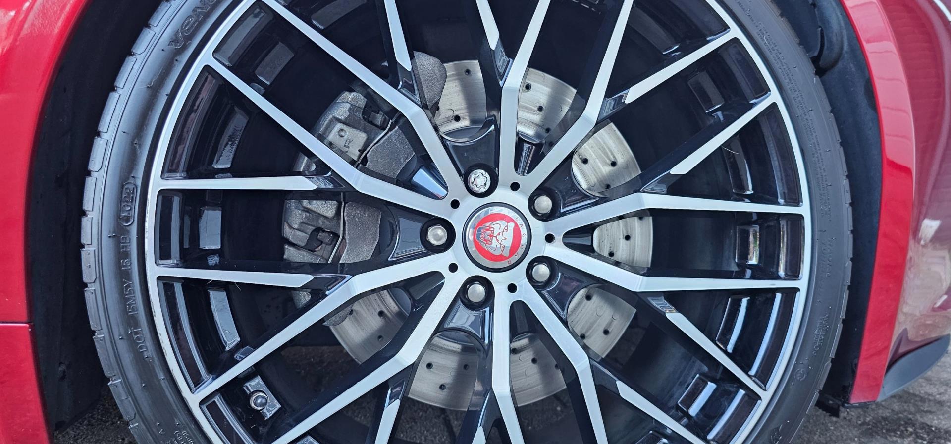 Foto van Jaguar F-type