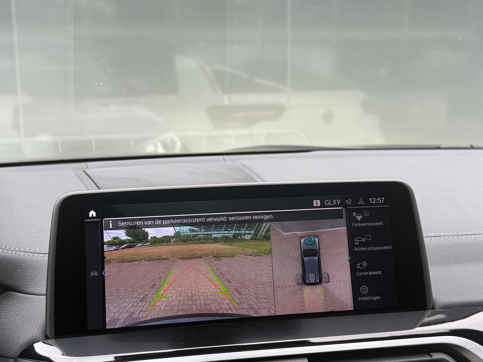 Foto van BMW Ix3
