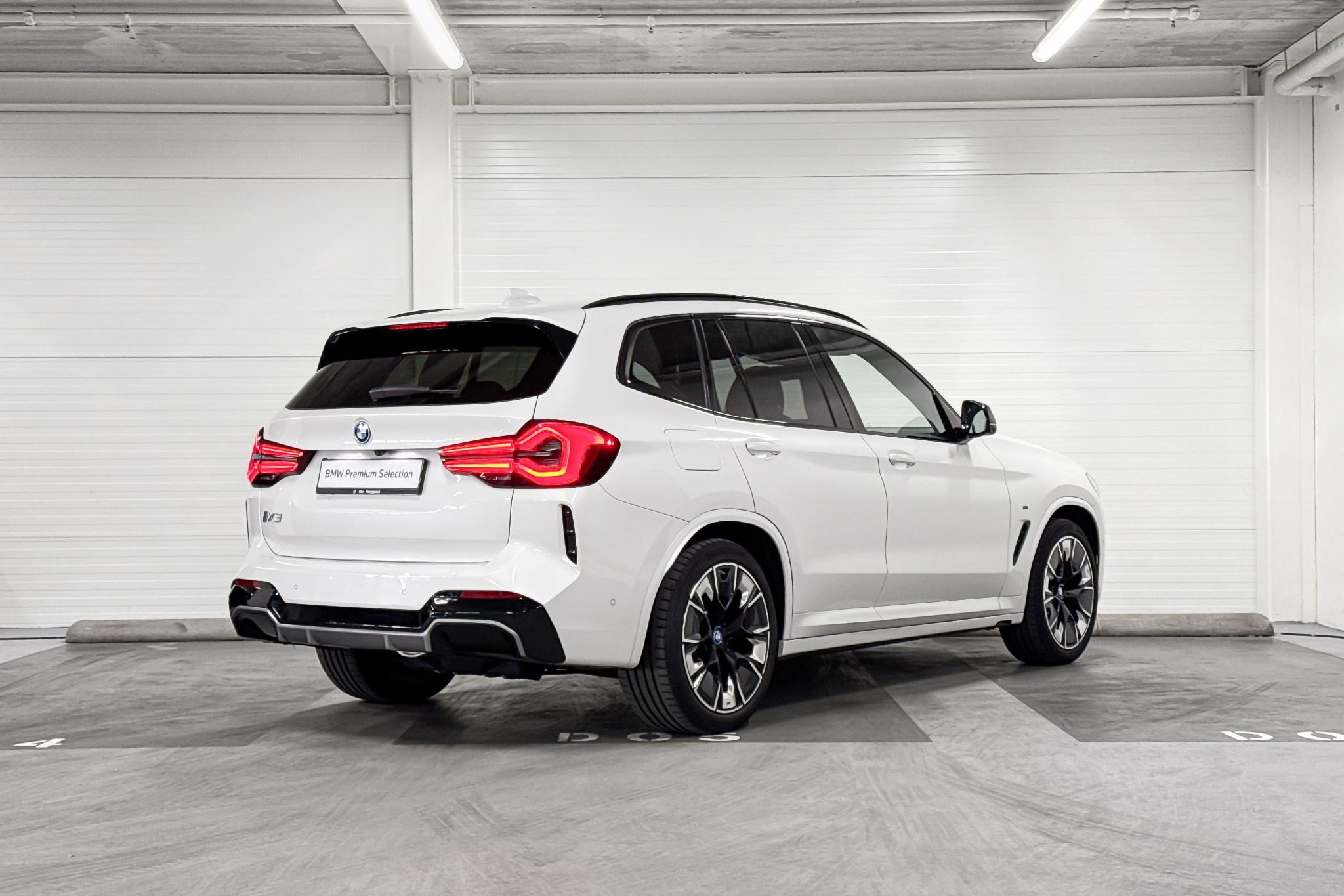 Foto van BMW Ix3