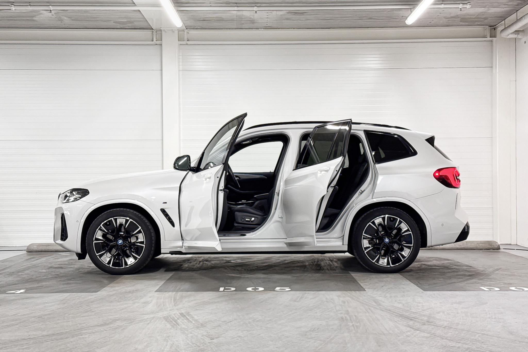 Foto van BMW Ix3