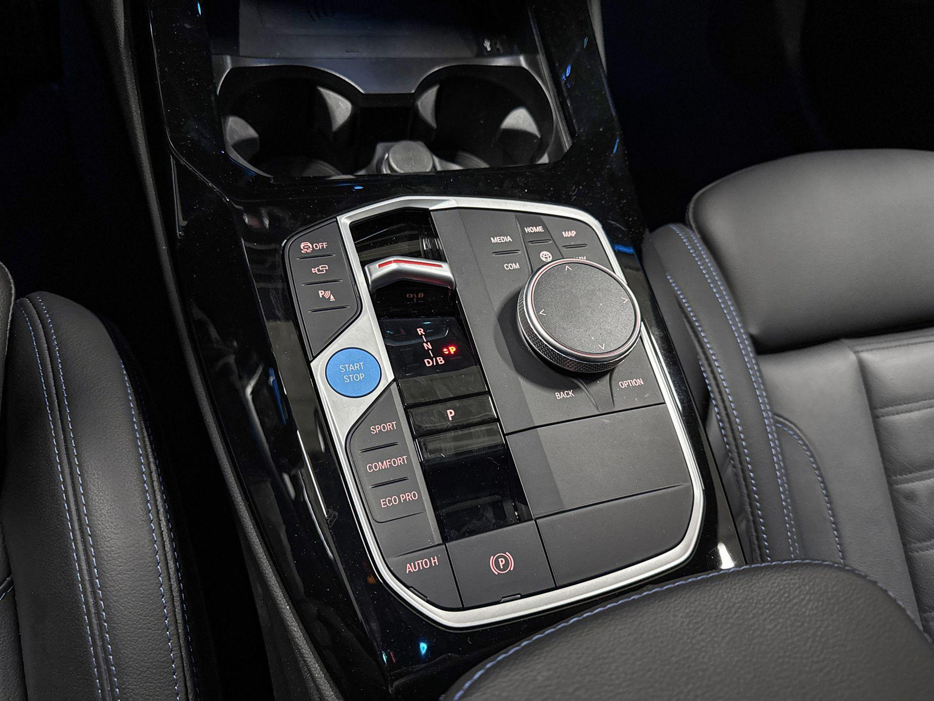 Foto van BMW Ix3