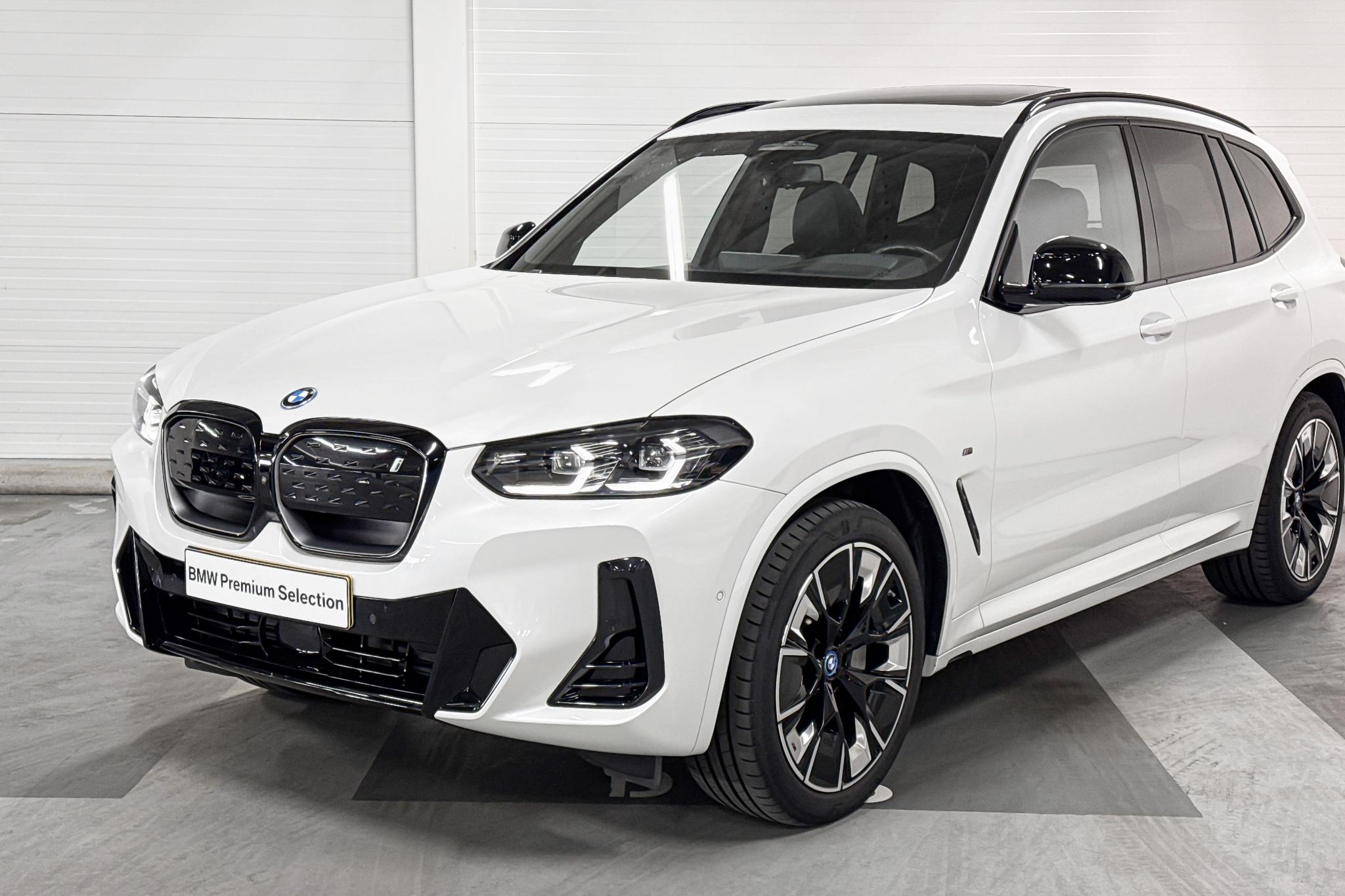 Foto van BMW Ix3