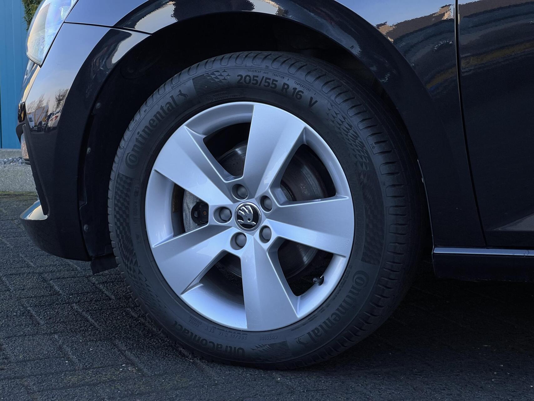 Foto van Skoda Scala