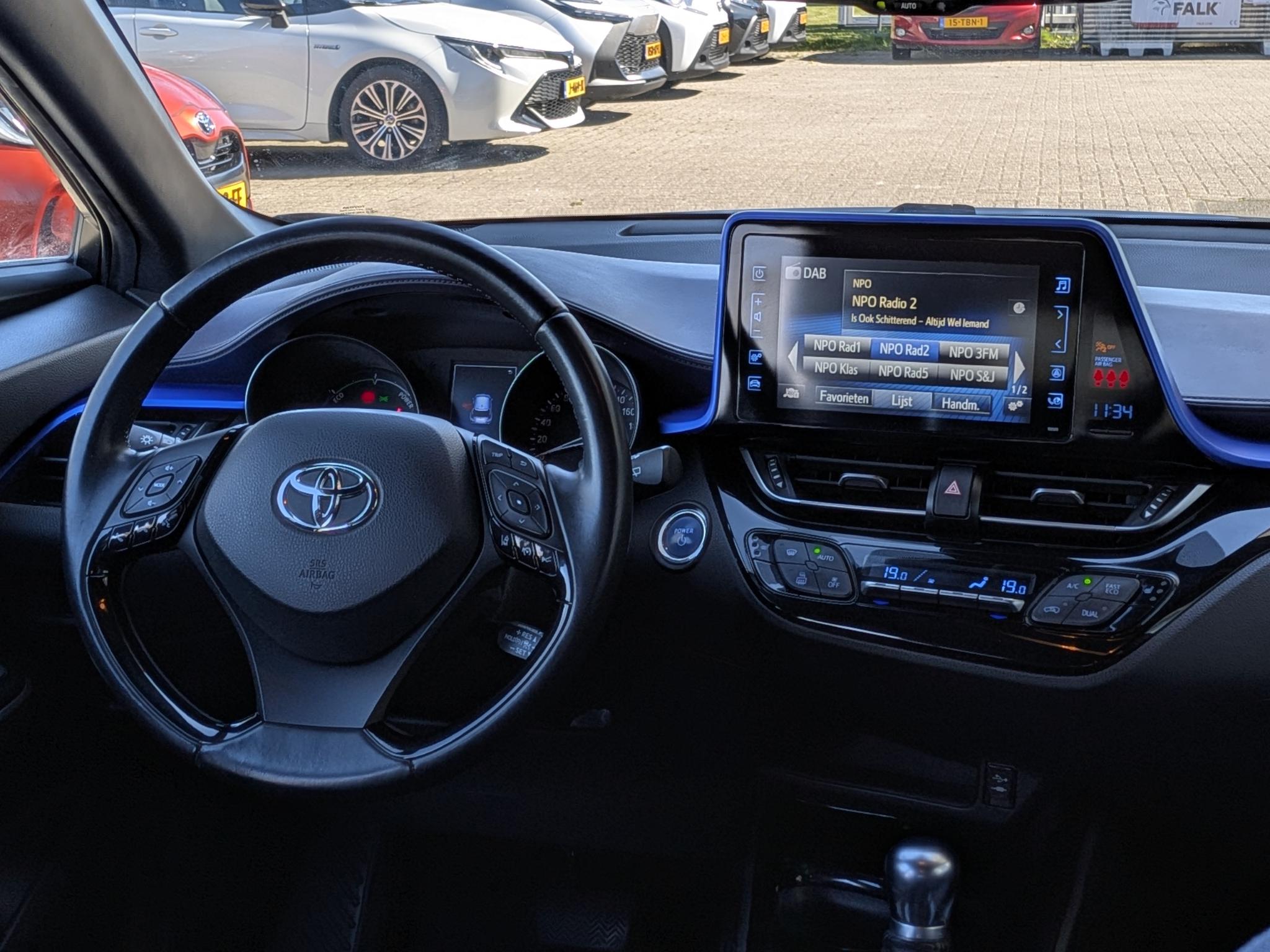 Foto van Toyota Toyota C-hr