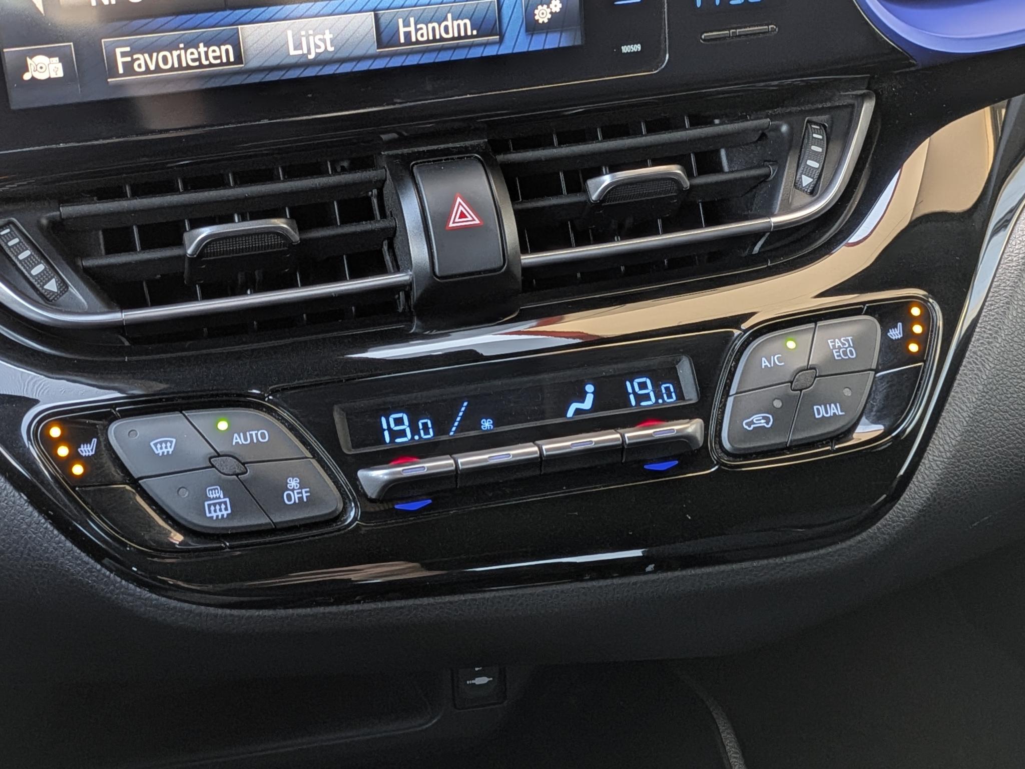 Foto van Toyota Toyota C-hr