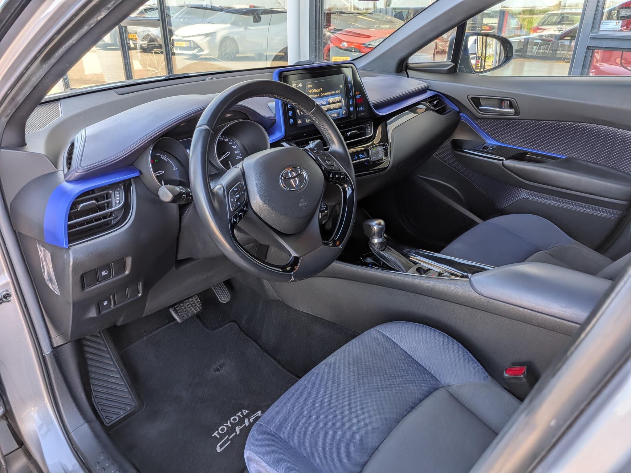 Foto van Toyota Toyota C-hr