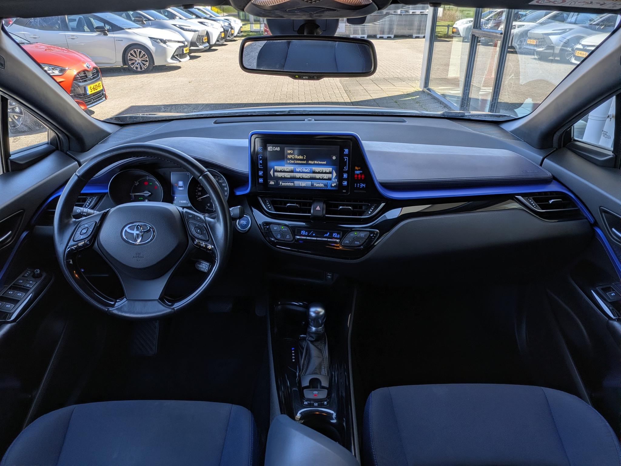 Foto van Toyota Toyota C-hr