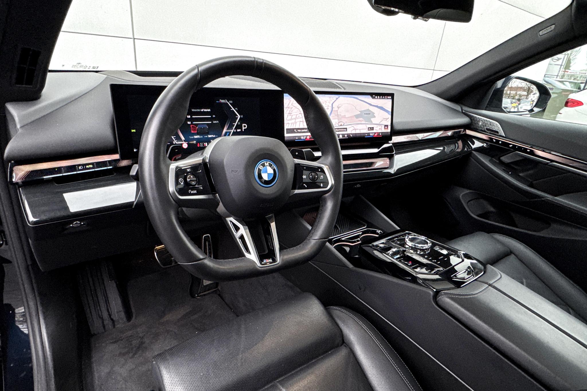 Foto van BMW 550e xDrive