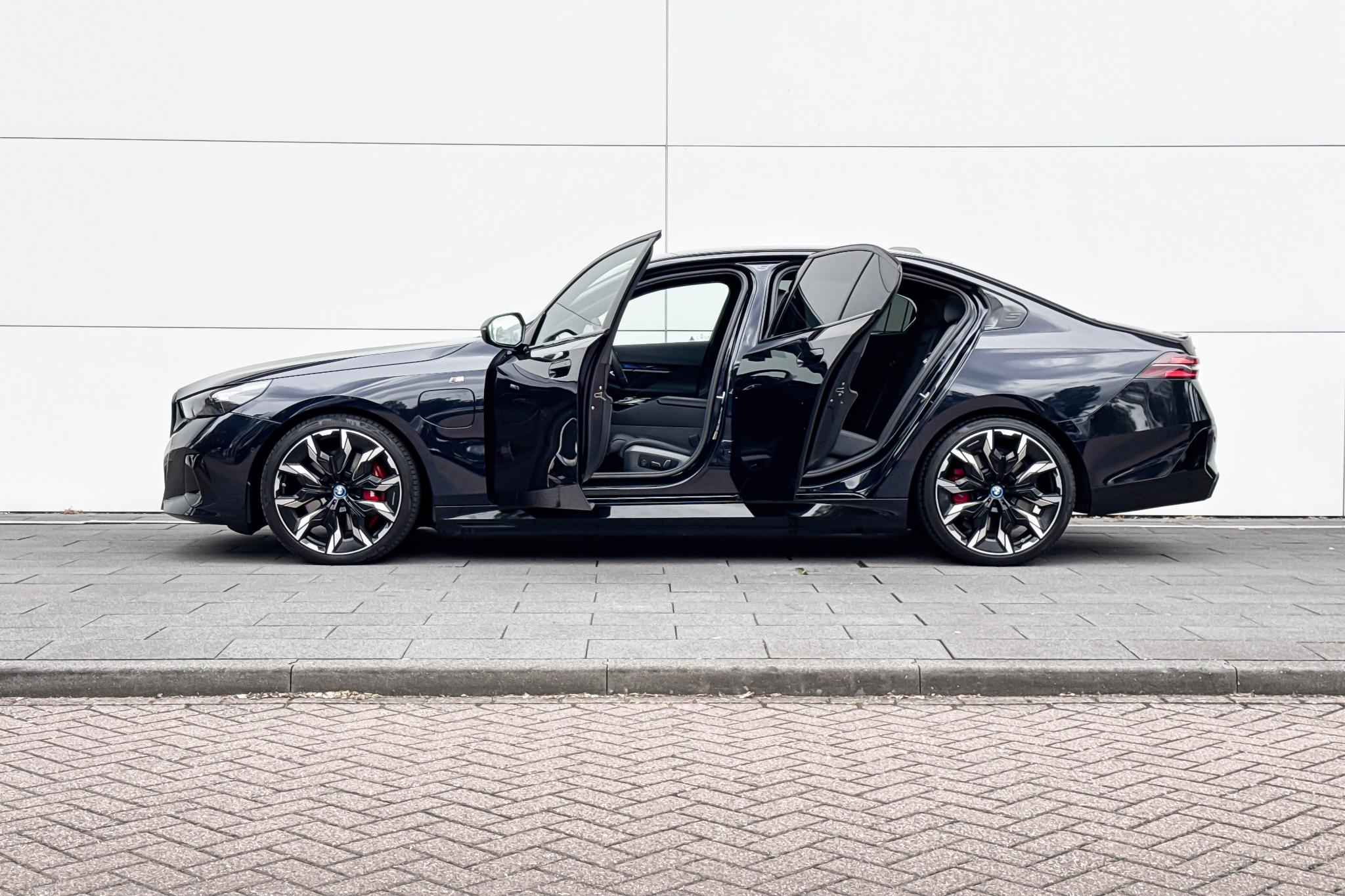 Foto van BMW 550e xDrive