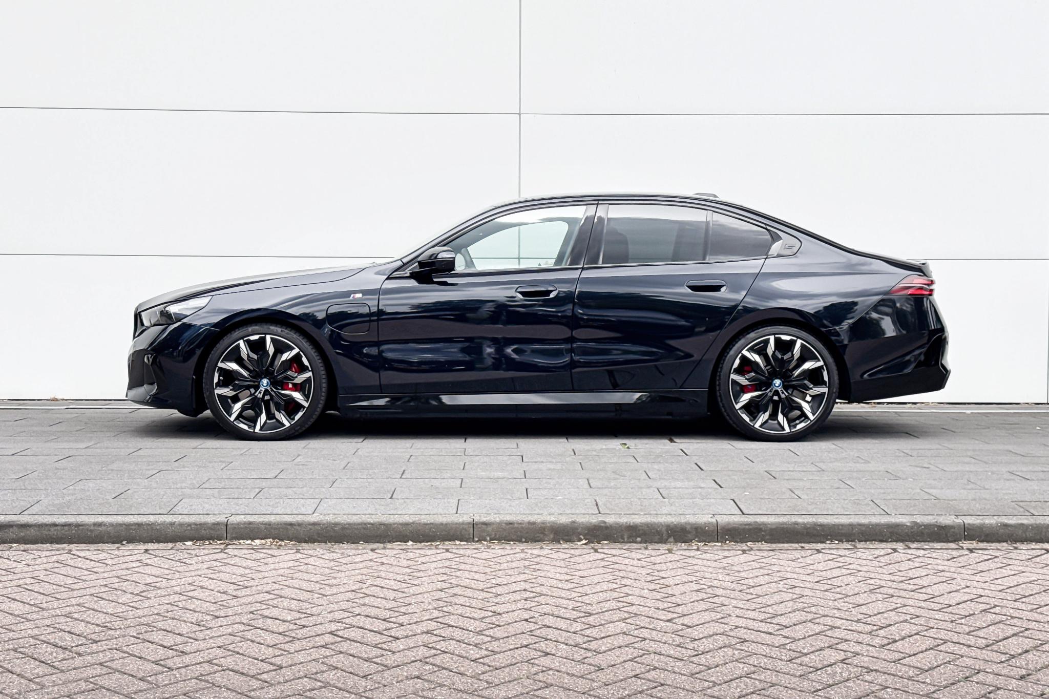 Foto van BMW 550e xDrive