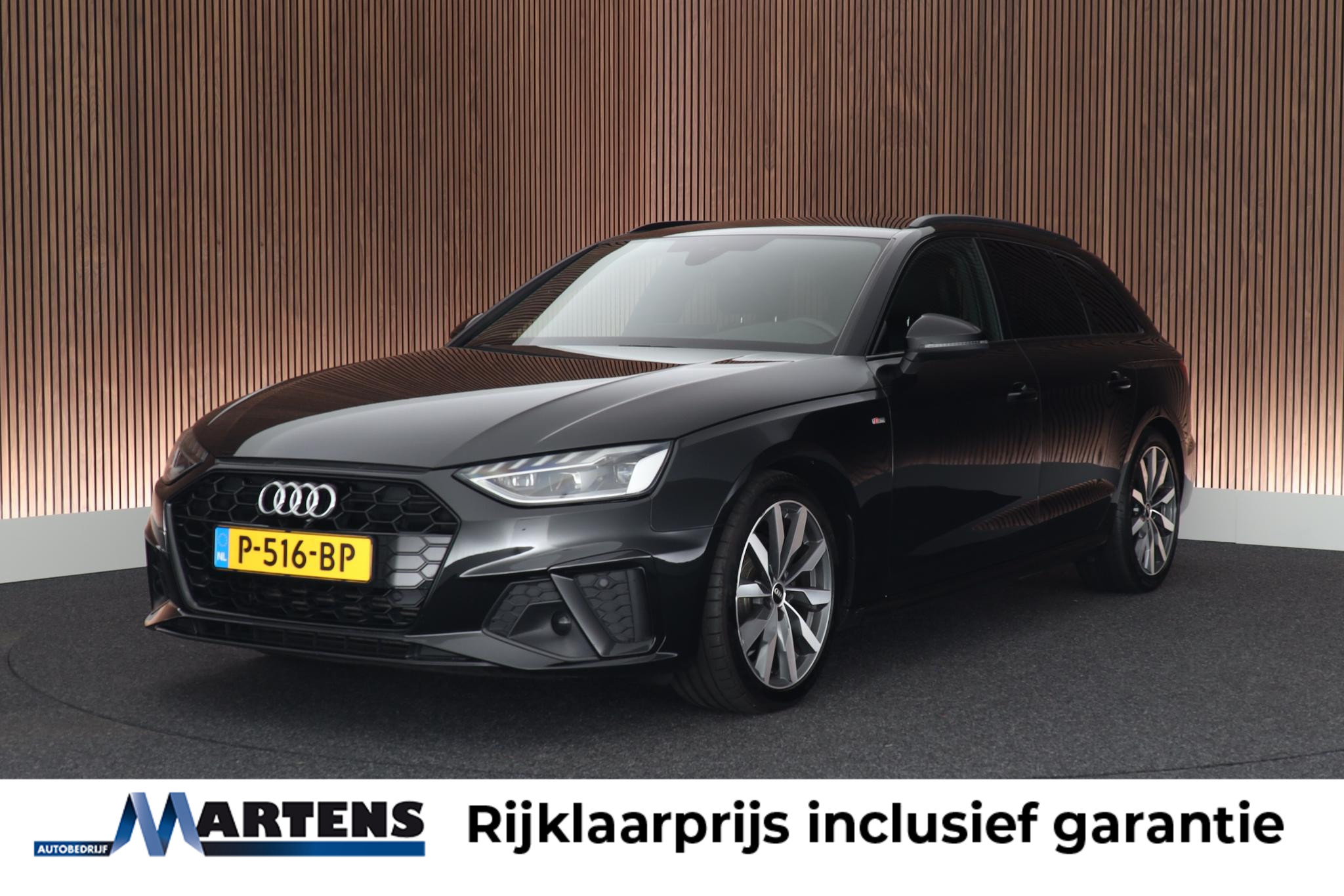 Audi A4 Avant 35 TFSI 150pk S-Tronic 2x S-Line Competition 2022 - voorkant