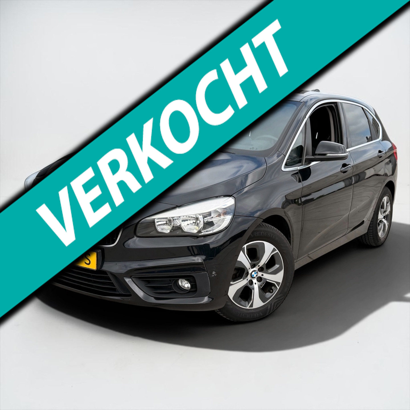 BMW 218i Active Tourer 218i Essential nieuwe APK 1e eigenaar 2015 - voorkant