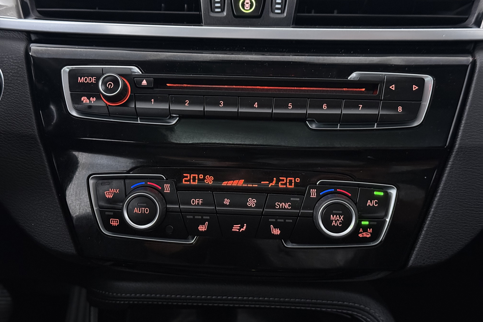 Foto van BMW X1 Xdrive20i