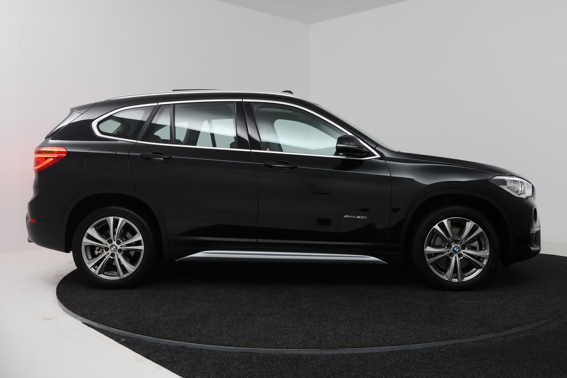 Foto van BMW X1 Xdrive20i