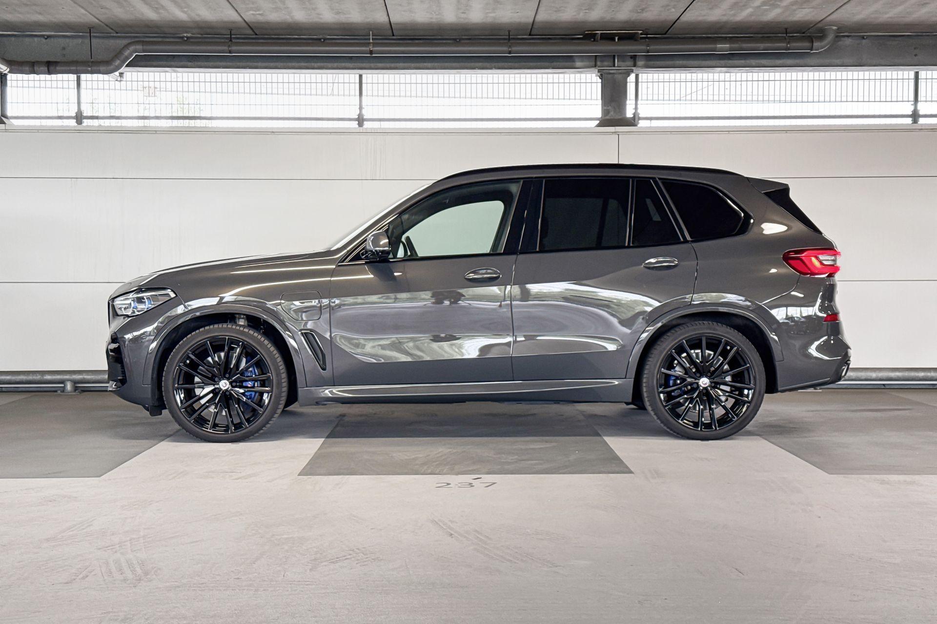 Foto van BMW X5 Xdrive45e