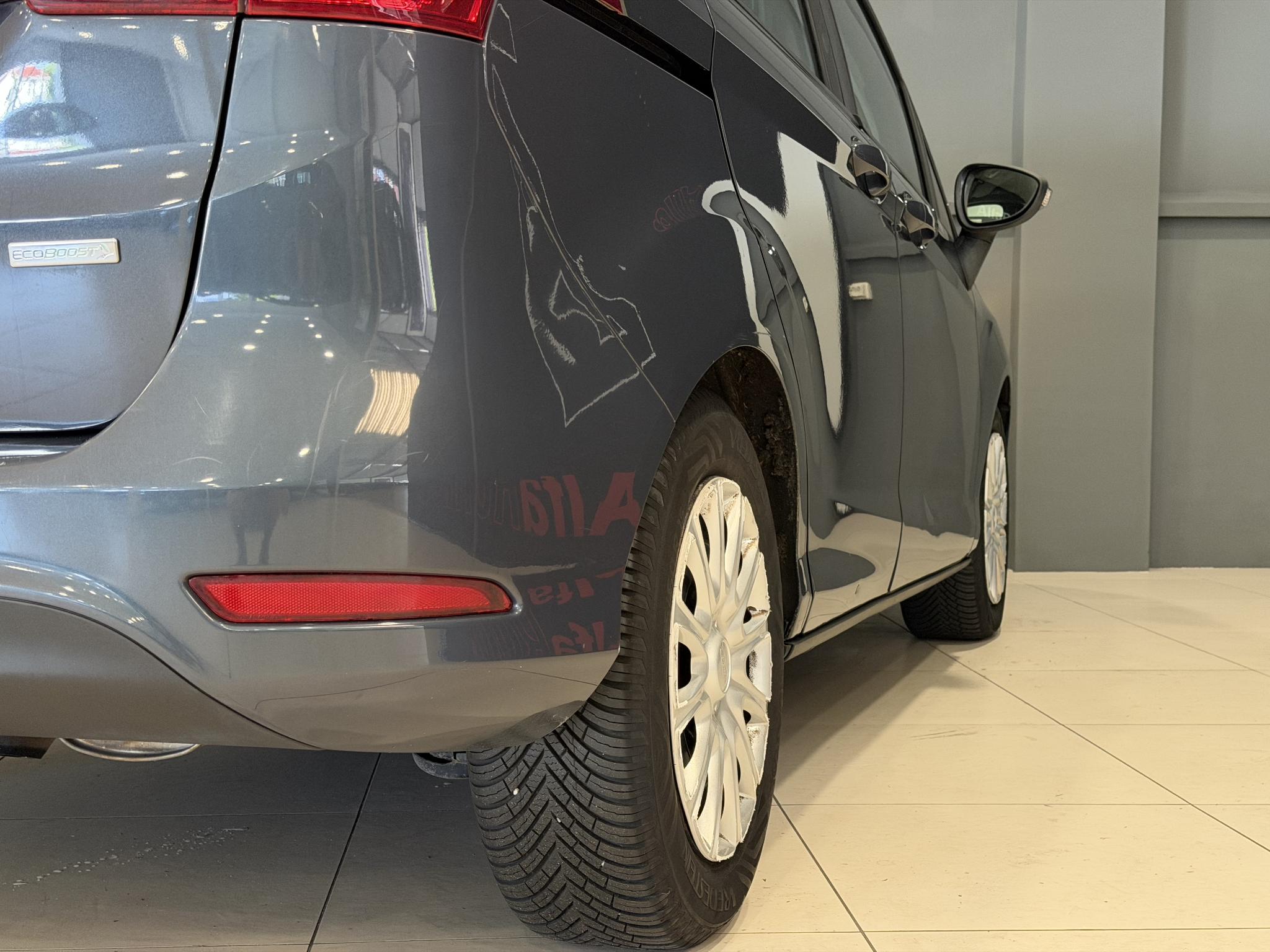 Foto van Ford B-max