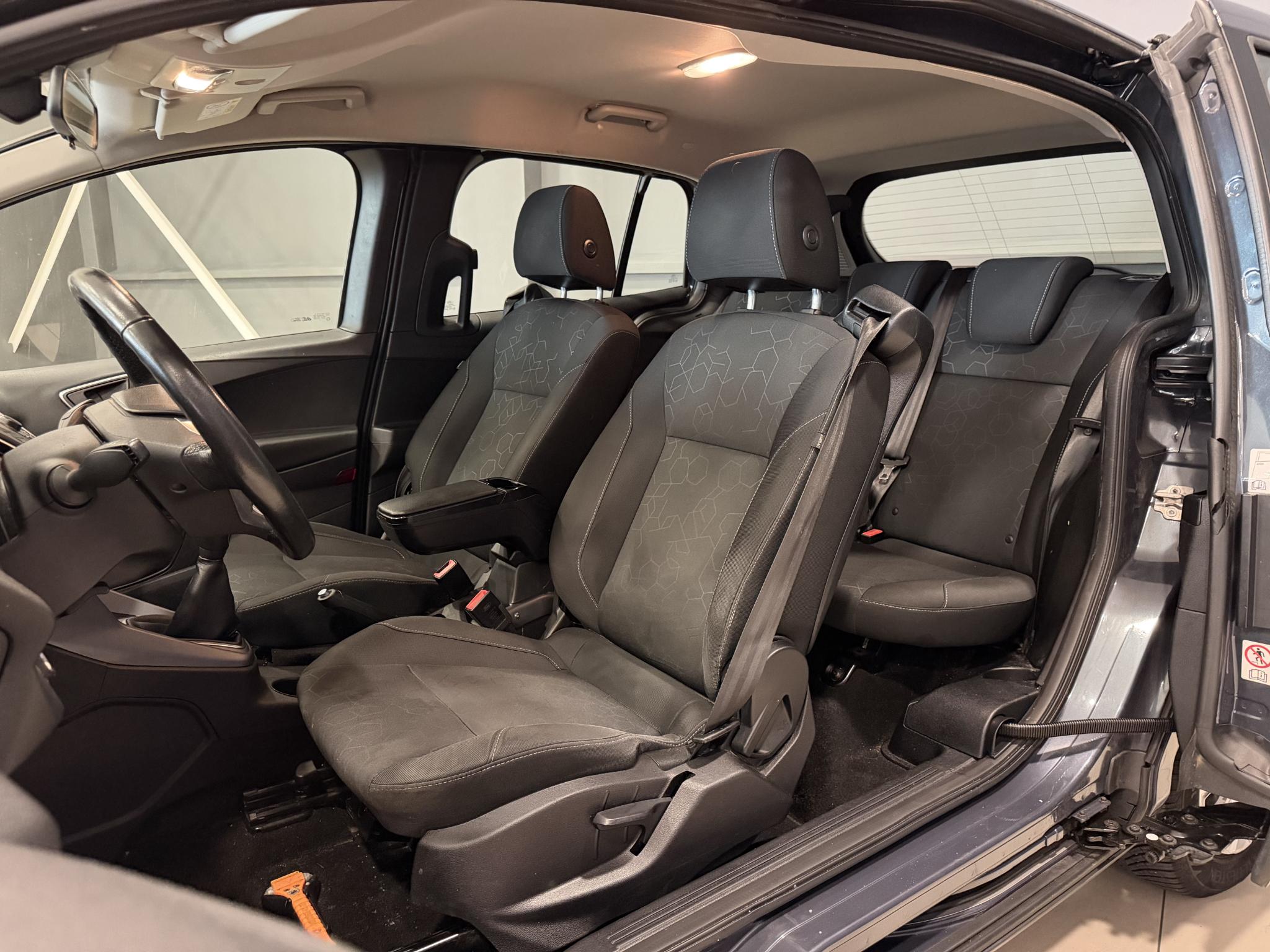 Foto van Ford B-max