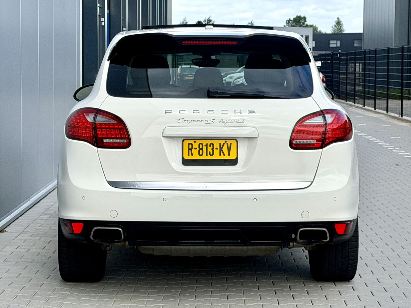 Foto van Porsche Cayenne S Hybrid