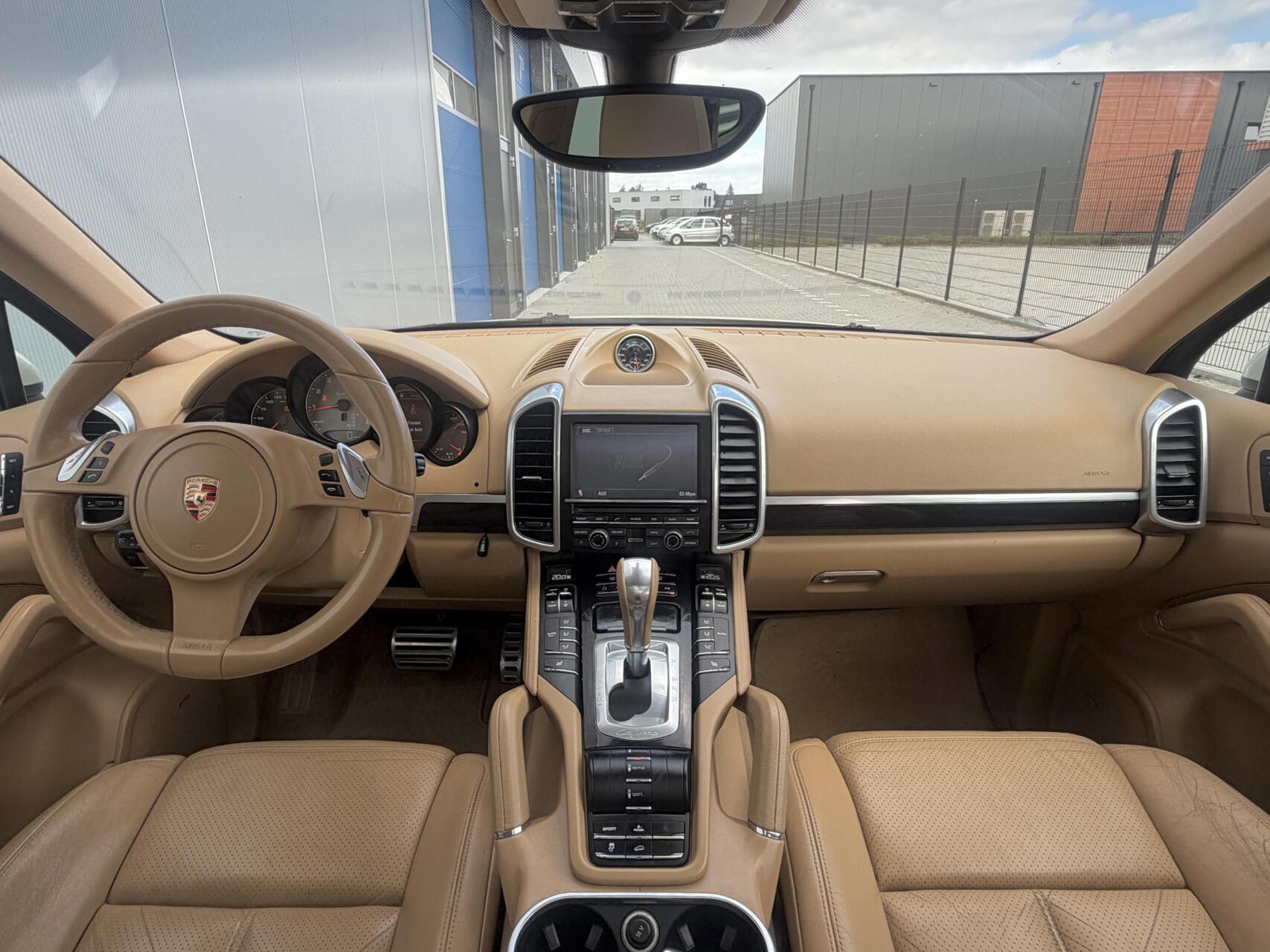Foto van Porsche Cayenne S Hybrid
