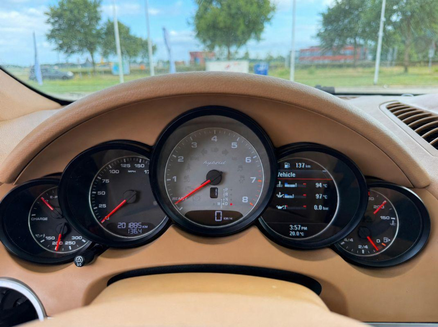 Foto van Porsche Cayenne S Hybrid