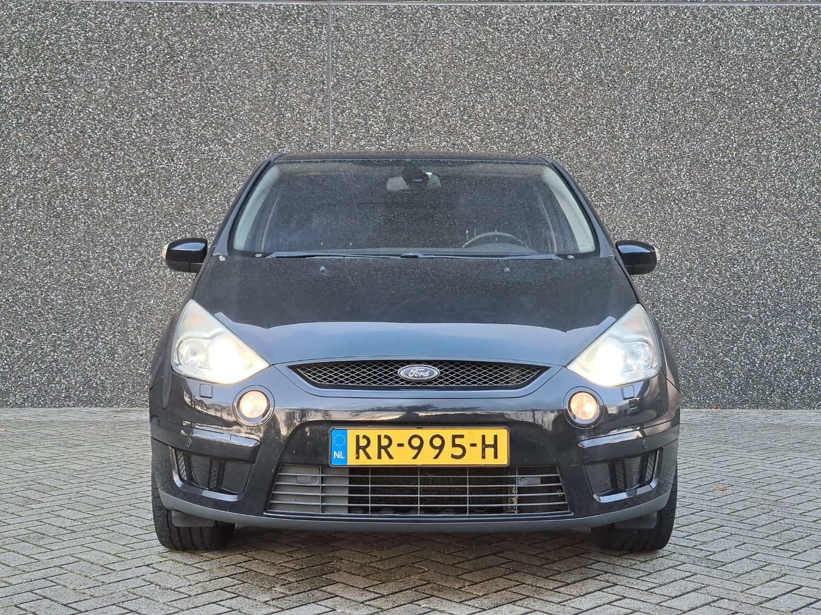 Foto van Ford S-max